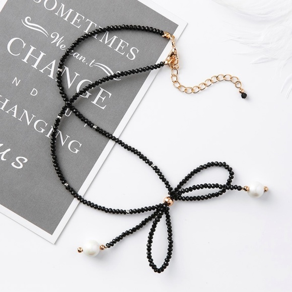 NEW cute bow necklace - Picture 4 of 4